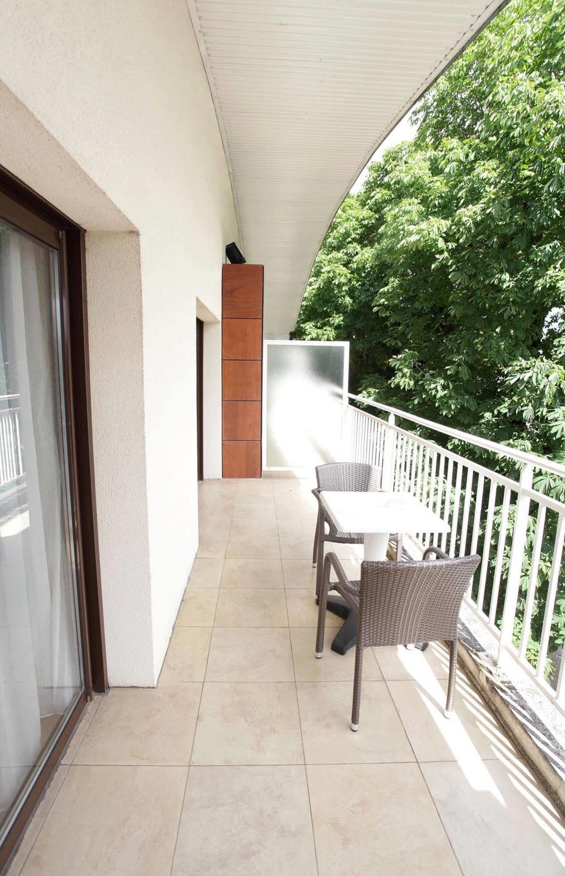 Hotel La Scala Pithiviers Exterior photo